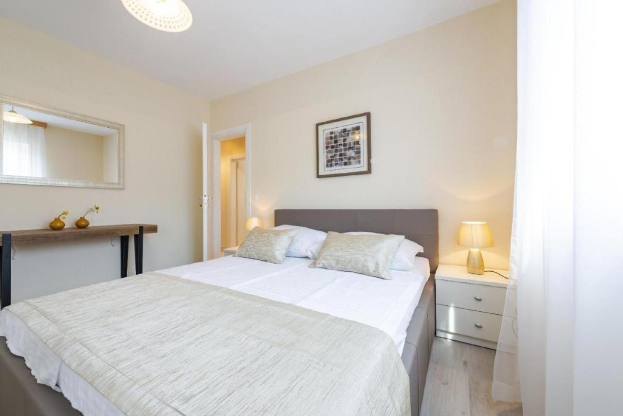 Holiday Home Swiss 챠브타트 외부 사진