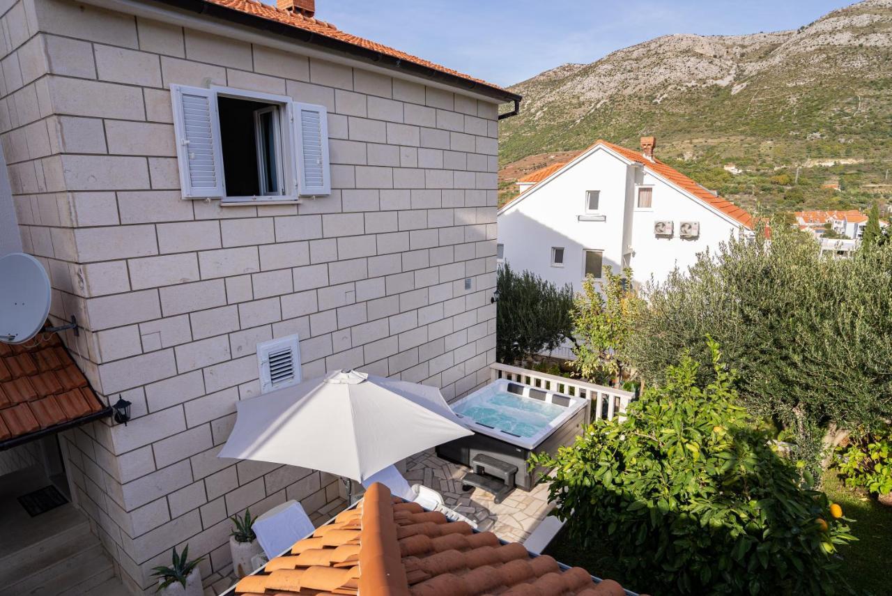 Holiday Home Swiss 챠브타트 외부 사진