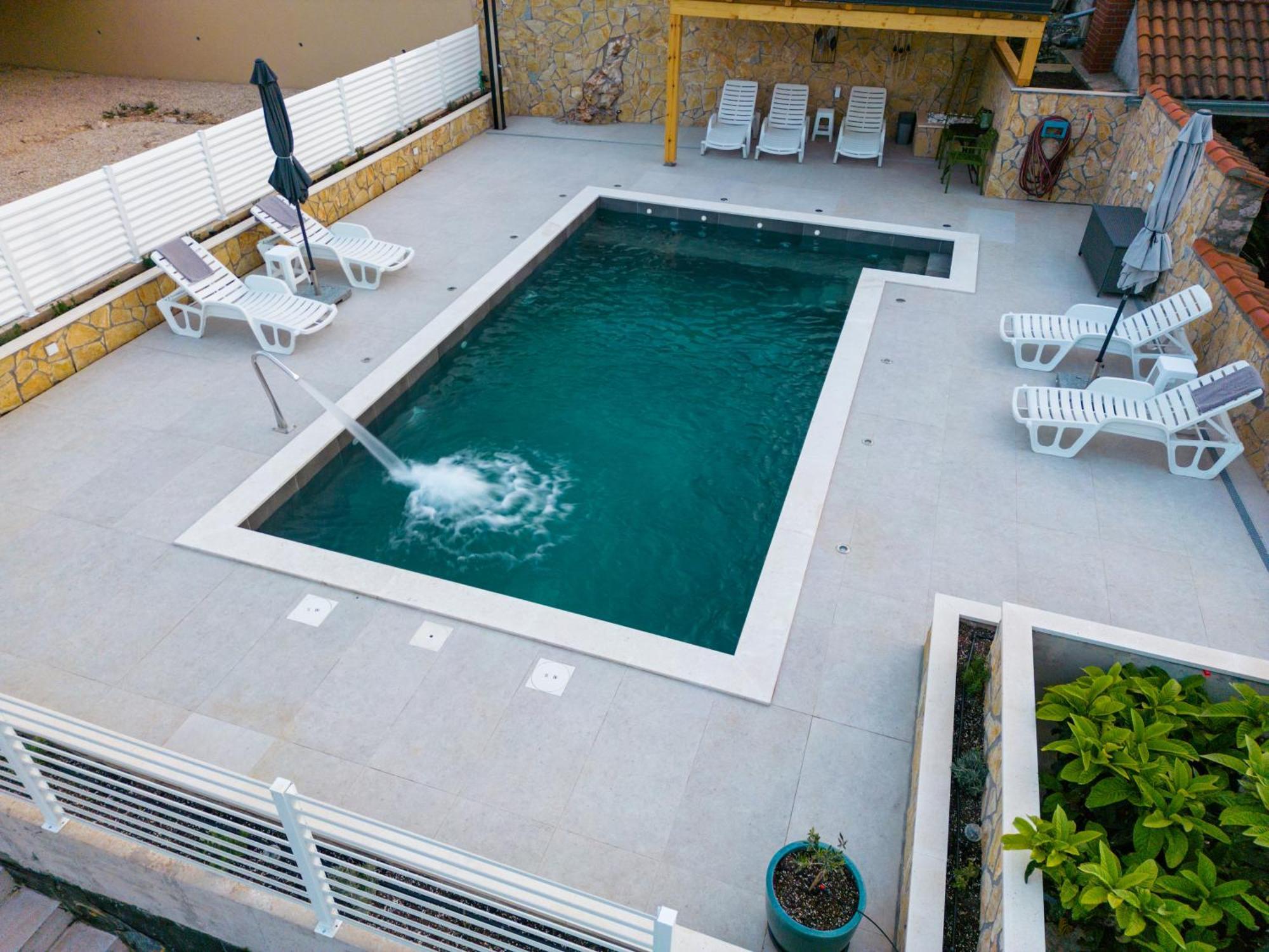 Holiday Home Swiss 챠브타트 외부 사진
