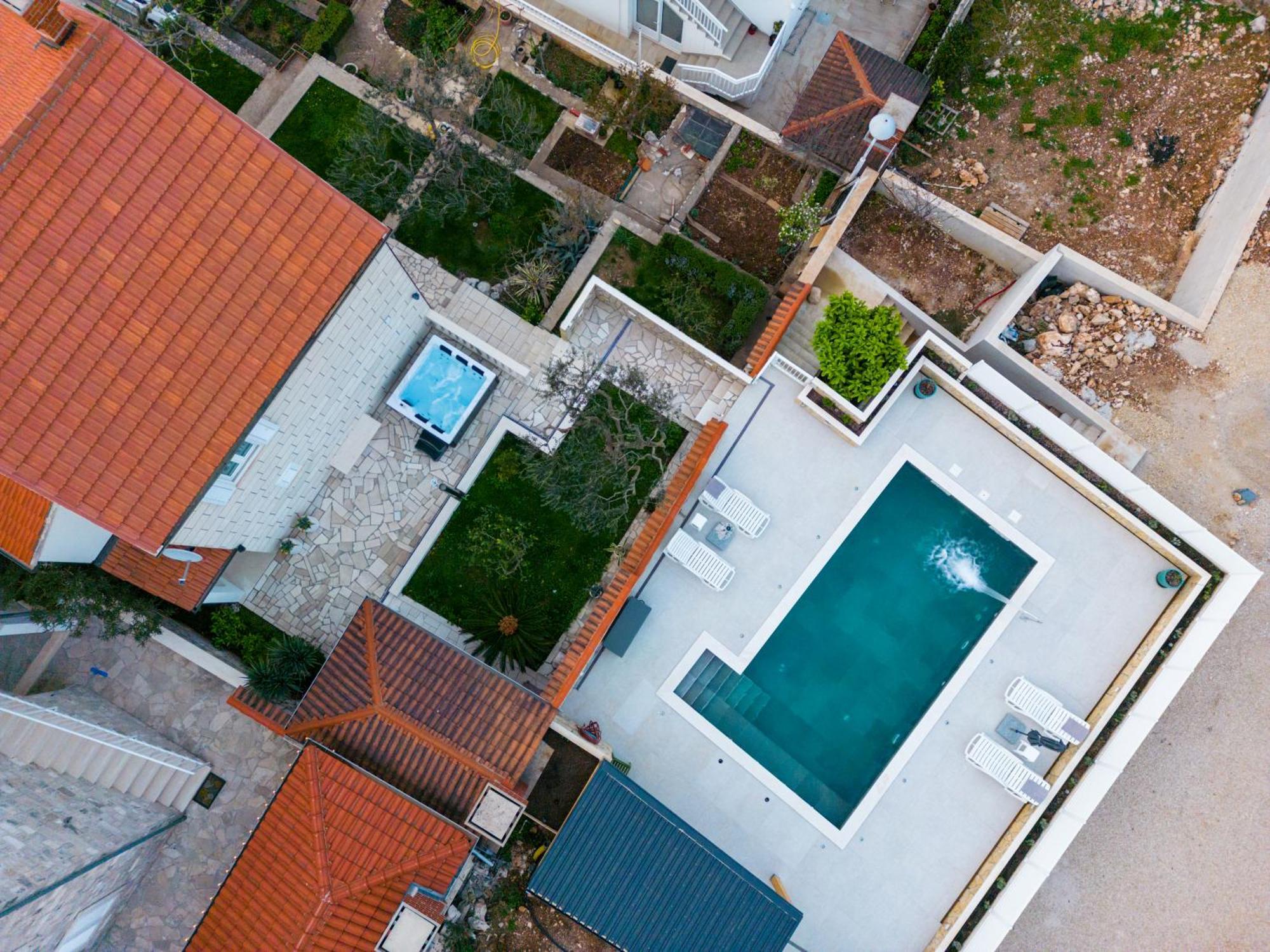 Holiday Home Swiss 챠브타트 외부 사진